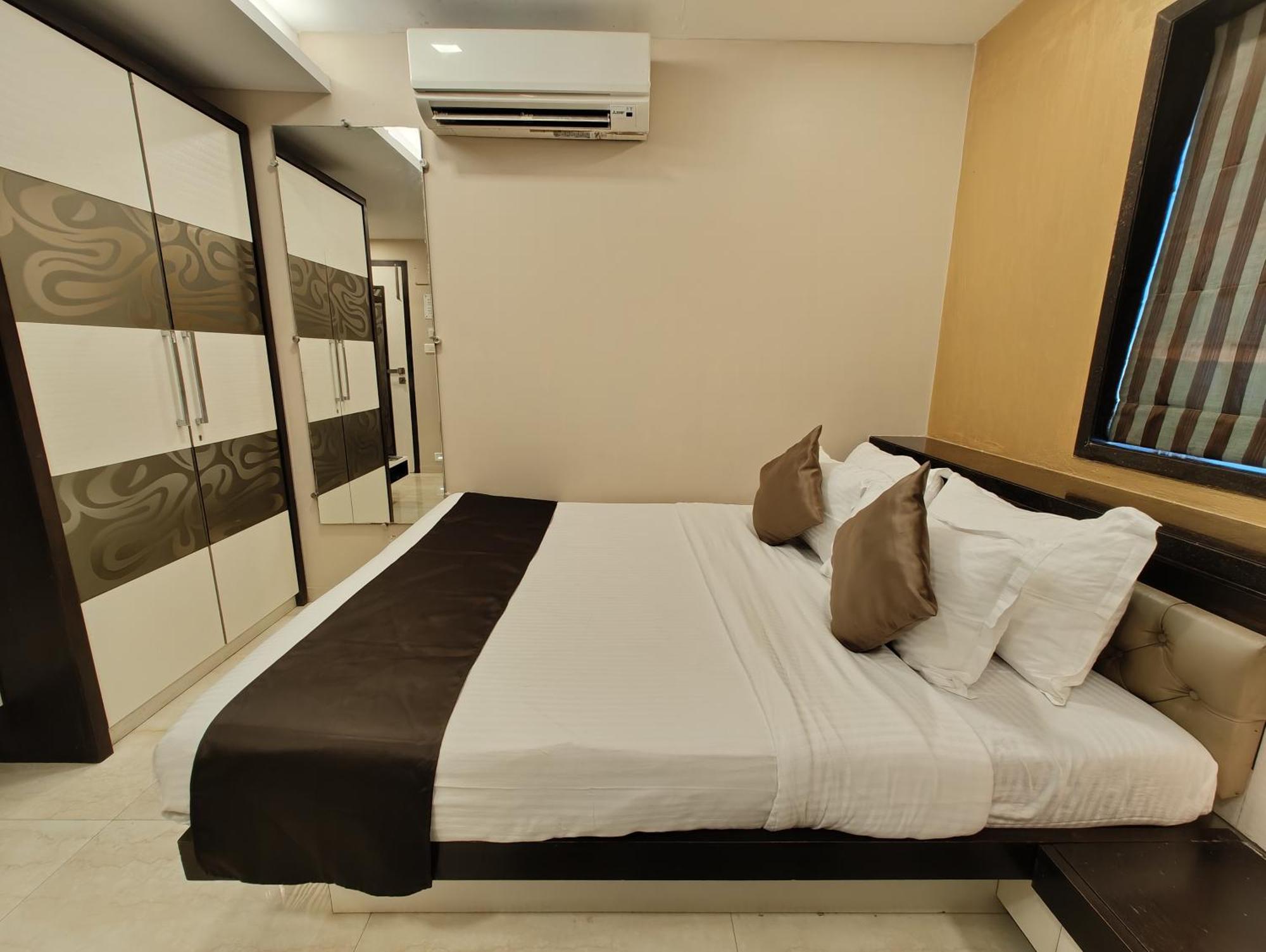 The Majlis Hotel - Colaba Mumbai Eksteriør bilde