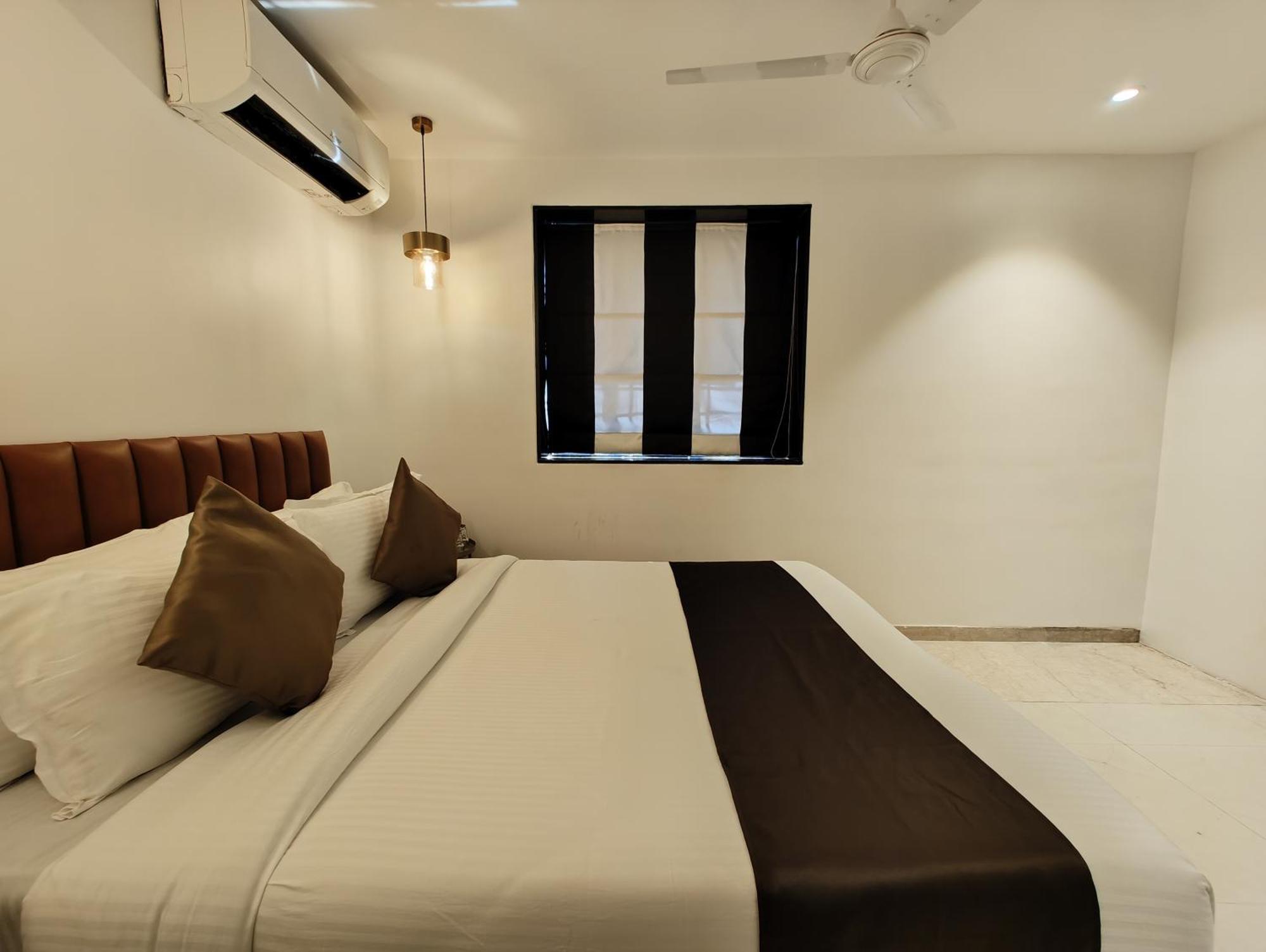 The Majlis Hotel - Colaba Mumbai Eksteriør bilde